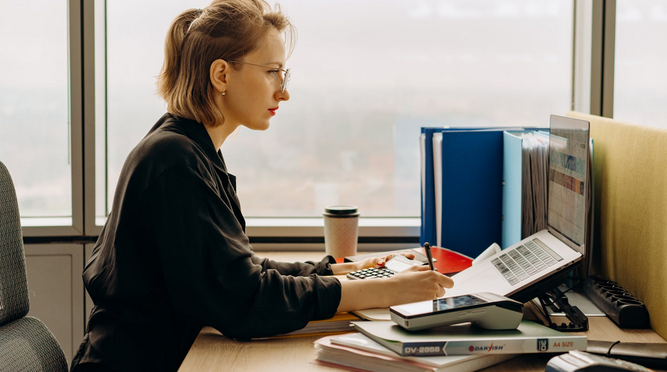 woman with laptop